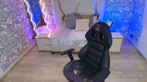 LIAH  online show from 03/01/25, 12:12