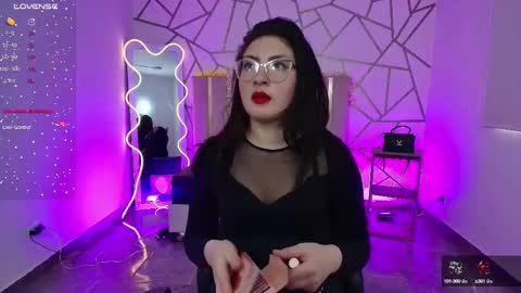 LIAH  online show from 03/11/25, 09:04