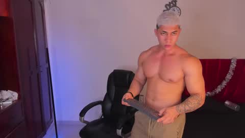 liiam_jesus online show from 11/25/25, 03:28