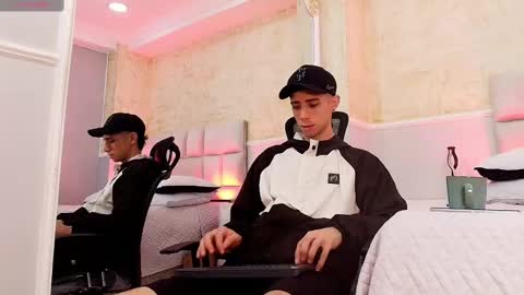 L I I A M online show from 03/08/25, 05:07