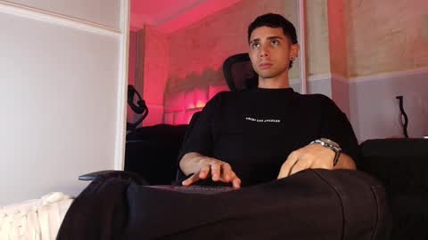 L I I A M online show from 03/11/25, 01:56