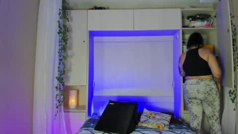 Snapshot of liiavega chatting on 05/20/26, 12:11 online show from 05/20/26, 12:11