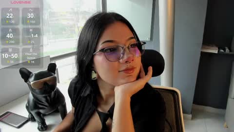 Snapshot of liilii_ghot chatting on 04/23/26, 08:00 lillitliliith online show from 04/23/26, 08:00