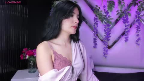 Snapshot of liinzy_rouse chatting on 03/18/26, 03:37 Brittany online show from 03/18/26, 03:37