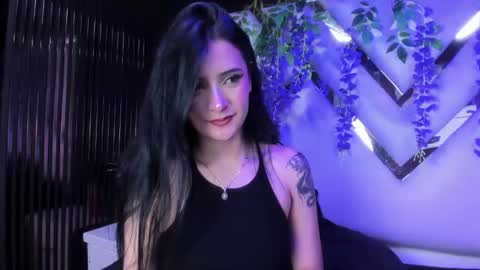 Snapshot of liinzy_rouse chatting on 04/18/26, 05:00 Brittany online show from 04/18/26, 05:00