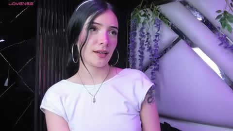 Snapshot of liinzy_rouse chatting on 06/30/26, 03:57 Brittany online show from 06/30/26, 03:57