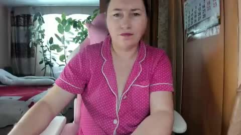 Snapshot of lika35109 chatting on 02/13/25, 04:00 lika35109 online show from 02/13/25, 04:00