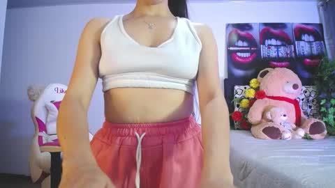 Snapshot of lika_little3 chatting on 05/26/26, 11:56 Liika online show from 05/26/26, 11:56
