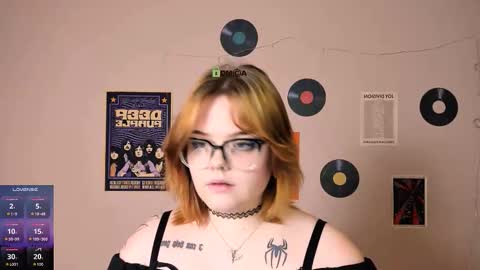 lika_pop online show from 11/16/25, 09:48