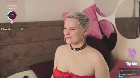 Snapshot of likaaberry chatting on 10/09/25, 05:05 likaaberry online show from 10/09/25, 05:05