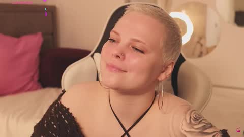 likaaberry online show from 02/26/26, 05:56