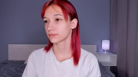 Emi online show from 09/15/25, 12:49