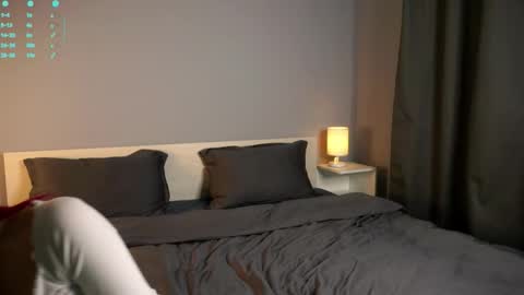 Emi online show from 11/08/25, 01:00