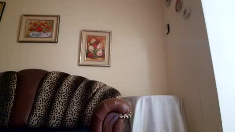 Snapshot of likechoco chatting on 03/11/25, 12:17 Celine online show from 03/11/25, 12:17