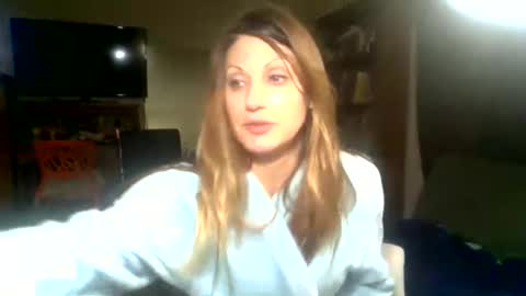 likerightnow online show from 12/15/25, 09:30