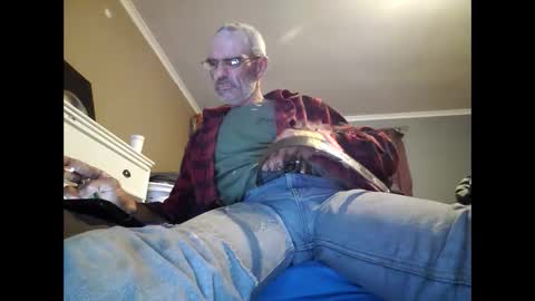 Snapshot of liketowatch1234529419 chatting on 05/22/26, 03:17 liketowatch1234529419 online show from 05/22/26, 03:17