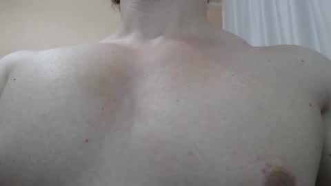 Snapshot of likwidator84 chatting on 11/20/25, 10:53 Maximus online show from 11/20/25, 10:53