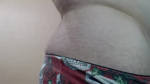 Snapshot of likwidator84 chatting on 06/18/26, 10:25 Maximus online show from 06/18/26, 10:25
