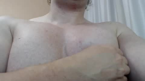 Snapshot of likwidator84 chatting on 07/14/26, 01:08 Maximus online show from 07/14/26, 01:08