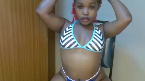 Snapshot of lil__cupcake chatting on 07/14/26, 08:25 lil__cupcake online show from 07/14/26, 08:25
