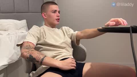 Addy online show from 09/27/25, 08:25