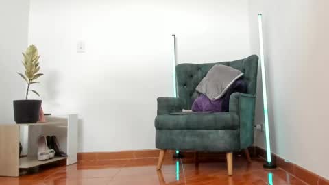Snapshot of lil_audrey chatting on 05/05/26, 07:00 Hey Im Audrey online show from 05/05/26, 07:00