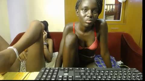 Euni online show from 03/12/26, 07:25