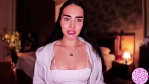 Gabriela online show from 12/15/24, 07:57