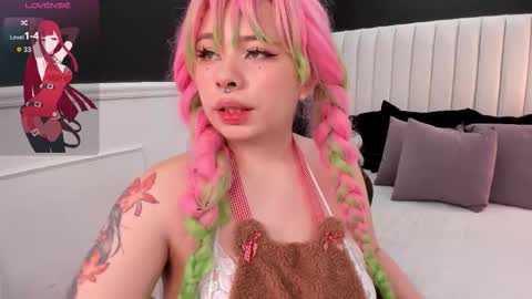 Lila  online show from 03/23/26, 01:59