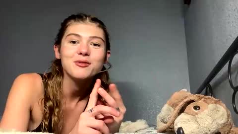 Snapshot of lil_luca chatting on 10/10/25, 07:07 lil_luca online show from 10/10/25, 07:07