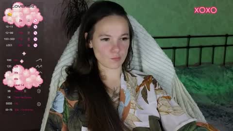 little moon online show from 11/12/25, 08:41