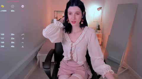 Melanie  Follow me  online show from 04/29/26, 04:22