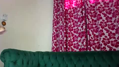 Snapshot of lil_paula chatting on 01/06/25, 10:24 serenity online show from 01/06/25, 10:24