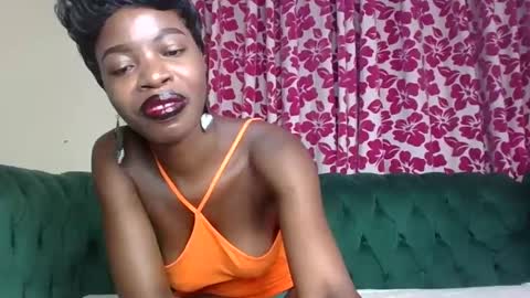 Snapshot of lil_paula chatting on 01/18/25, 06:56 serenity online show from 01/18/25, 06:56
