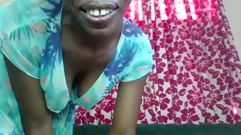 Snapshot of lil_paula chatting on 01/31/25, 02:28 serenity online show from 01/31/25, 02:28