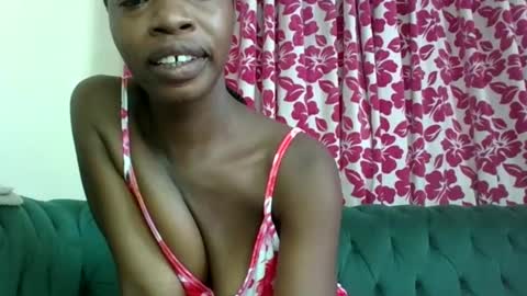 Snapshot of lil_paula chatting on 02/03/25, 11:53 serenity online show from 02/03/25, 11:53