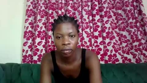 Snapshot of lil_paula chatting on 02/17/25, 09:35 serenity online show from 02/17/25, 09:35