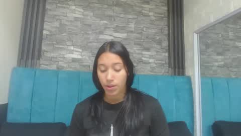 lil_rose2006 online show from 10/03/25, 12:35
