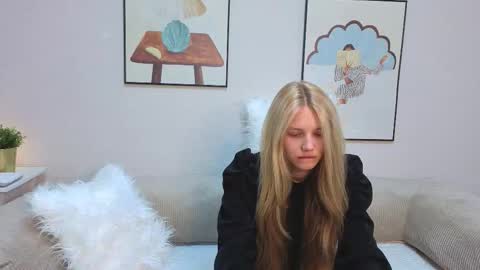 Emma online show from 09/25/25, 11:58