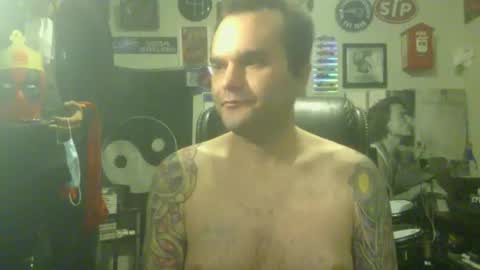 Snapshot of lil_tea_break_6996 chatting on 04/23/26, 02:24 t online show from 04/23/26, 02:24