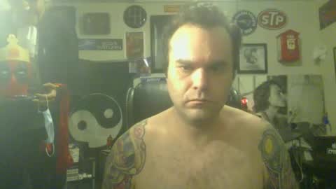 Snapshot of lil_tea_break_6996 chatting on 04/25/26, 05:21 t online show from 04/25/26, 05:21