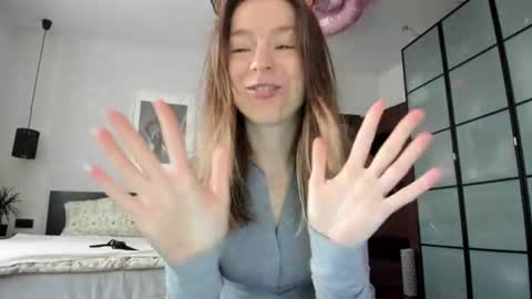 Snapshot of lil_uff chatting on 07/04/26, 05:41 aka princessmaya online show from 07/04/26, 05:41