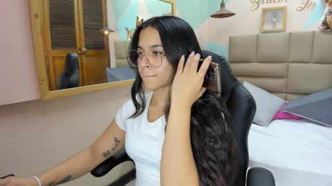 Snapshot of lila_foox chatting on 12/25/24, 05:47 LILA online show from 12/25/24, 05:47