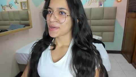 Snapshot of lila_foox chatting on 12/25/24, 11:53 LILA online show from 12/25/24, 11:53