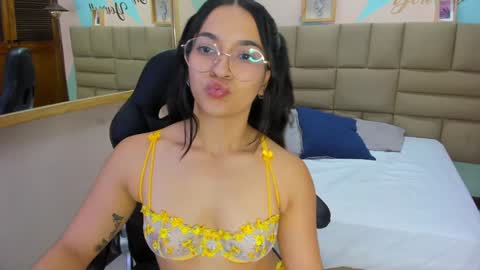 Snapshot of lila_foox chatting on 01/10/25, 07:00 LILA online show from 01/10/25, 07:00
