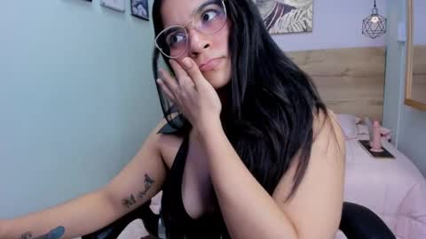 Snapshot of lila_foox chatting on 03/03/25, 10:42 LILA online show from 03/03/25, 10:42