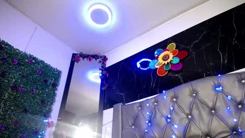   online show from 03/05/25, 11:49