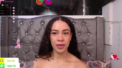 Snapshot of lila_gummy_ chatting on 05/04/26, 05:53 online show from 05/04/26, 05:53