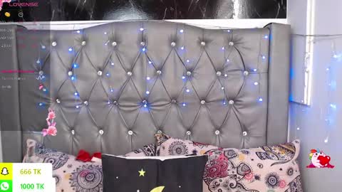 Snapshot of lila_gummy_ chatting on 06/02/26, 01:02 online show from 06/02/26, 01:02