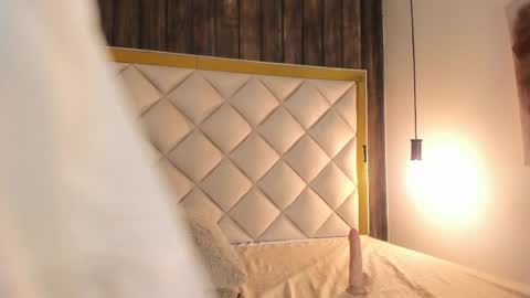 Lila  online show from 04/09/26, 06:19